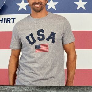 Men’s USA Graphic T-Shirt classic fit NEW grey M NWT